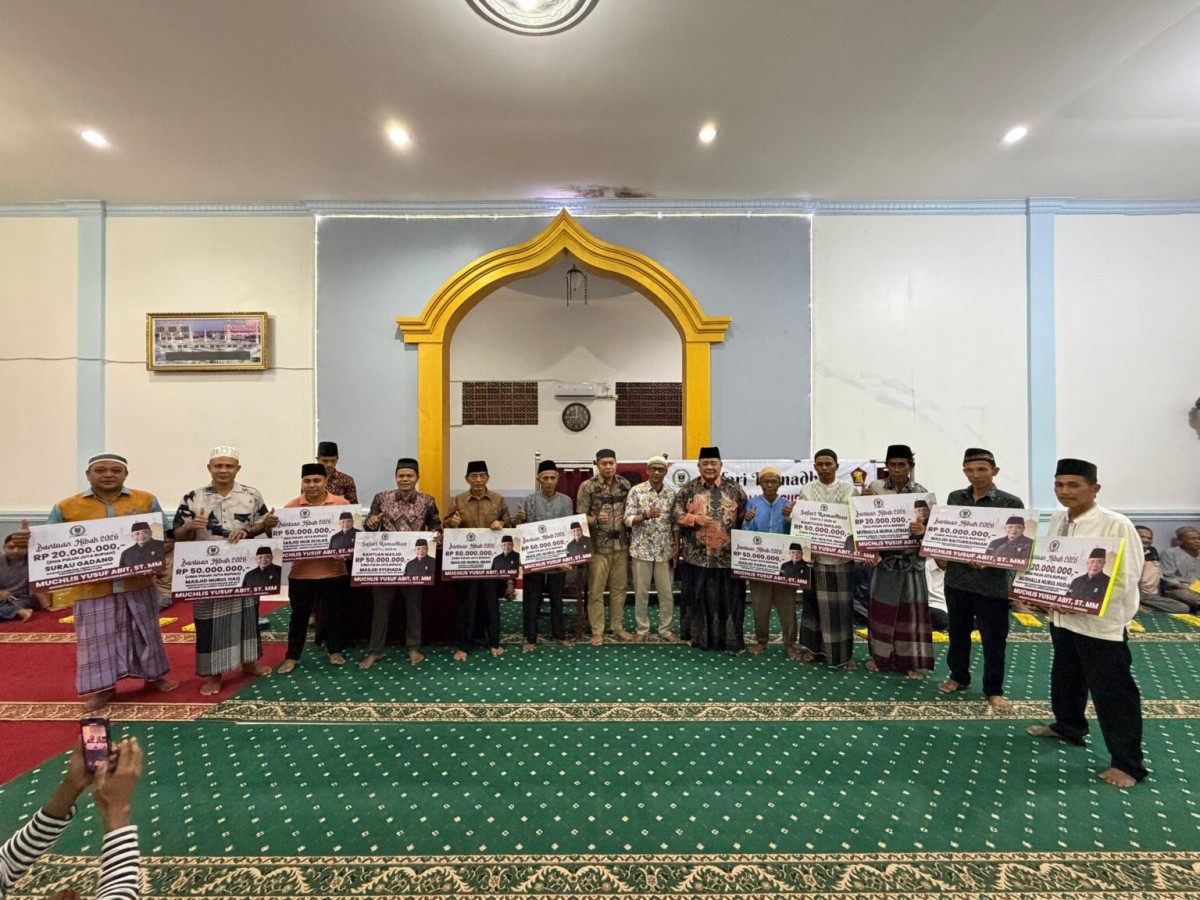8 Masjid dan 3 Mushala di Pessel, Dibantu Muchlis Yusuf Abit Ketika Safari Ramadhan