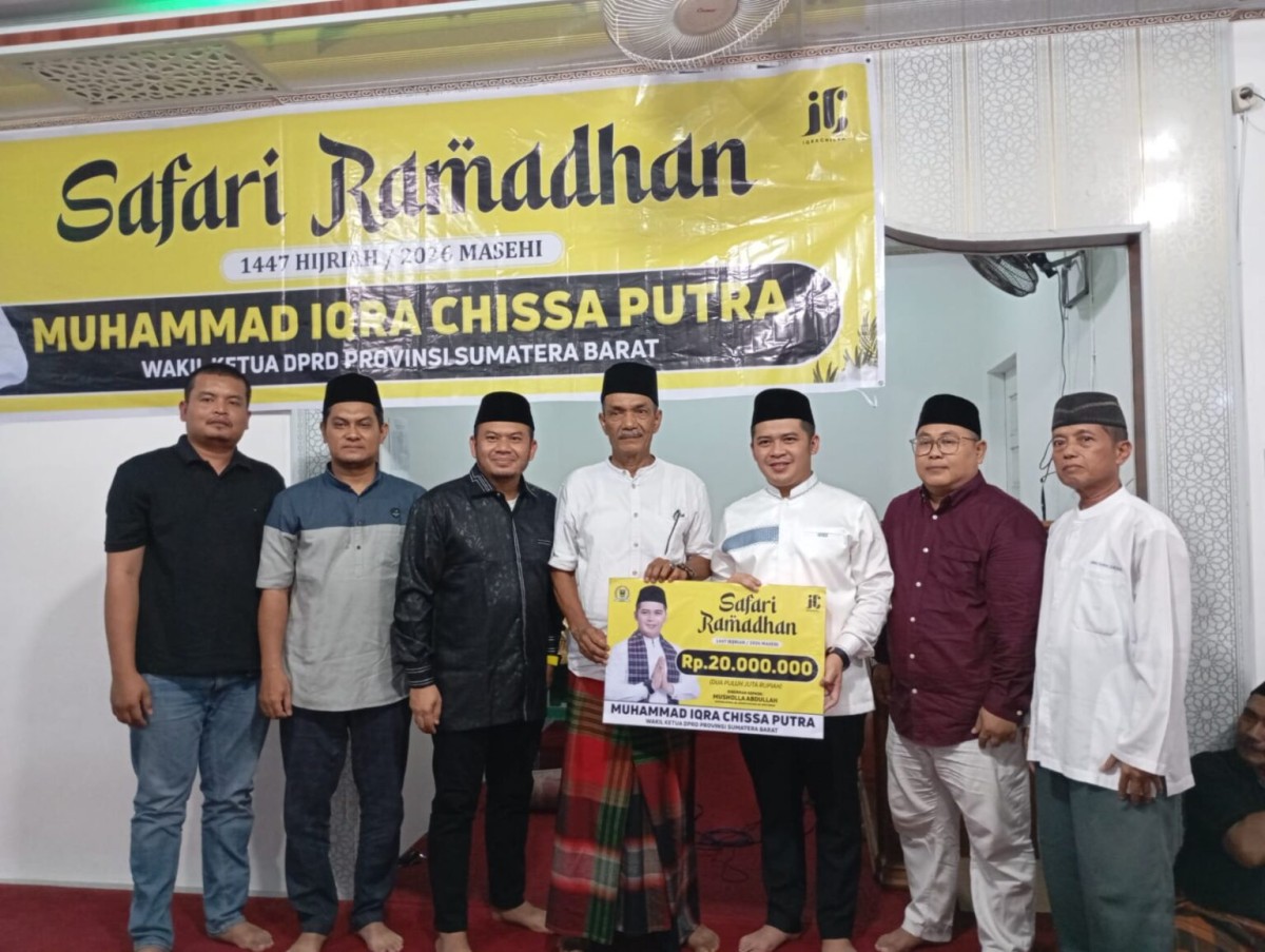 Sambangi Masjid di Koto Tangah, Iqra Chissa Putra Bantu Mushala Abdullah