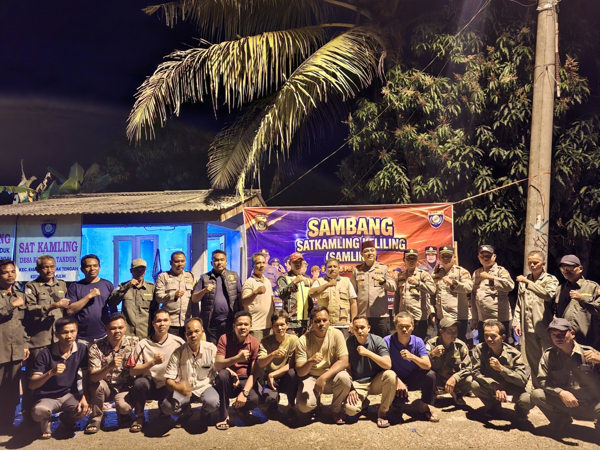 Kunjungi Poskamling Kemang Tanduk, Kapolres Tekankan Pentingnya Ronda Malam