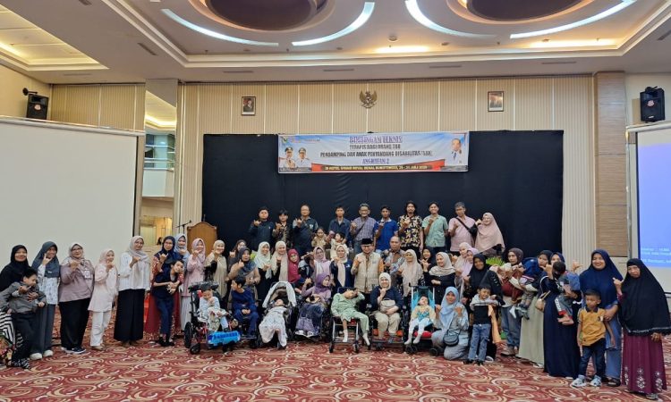 Orang Tua Penyandang CP Dilatih Terapi Mandiri, Rafdinal: Jangan Bergantung pada Fisioterapis