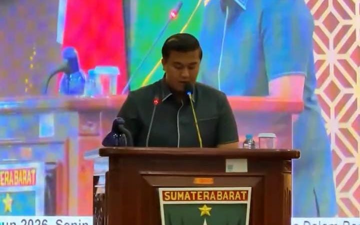 Transfer Pusat Naik, PAD Turun, PDI-PKB Soroti APBD Sumbar 2026